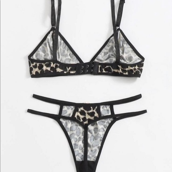 Lingerie set - Picture 2 of 2